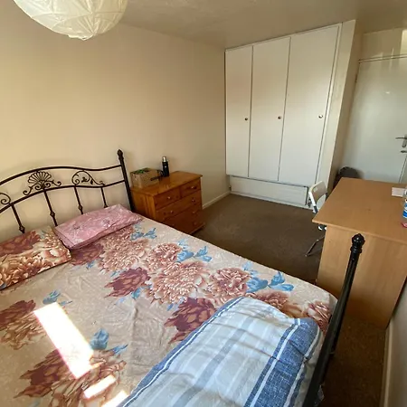 Two-Bedroom Flat Close To Uni & Shopping Center With Free Parking Coventry Exterior photo